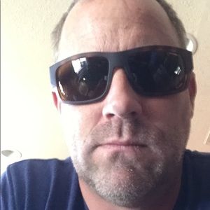 Meet your Posher, Erik